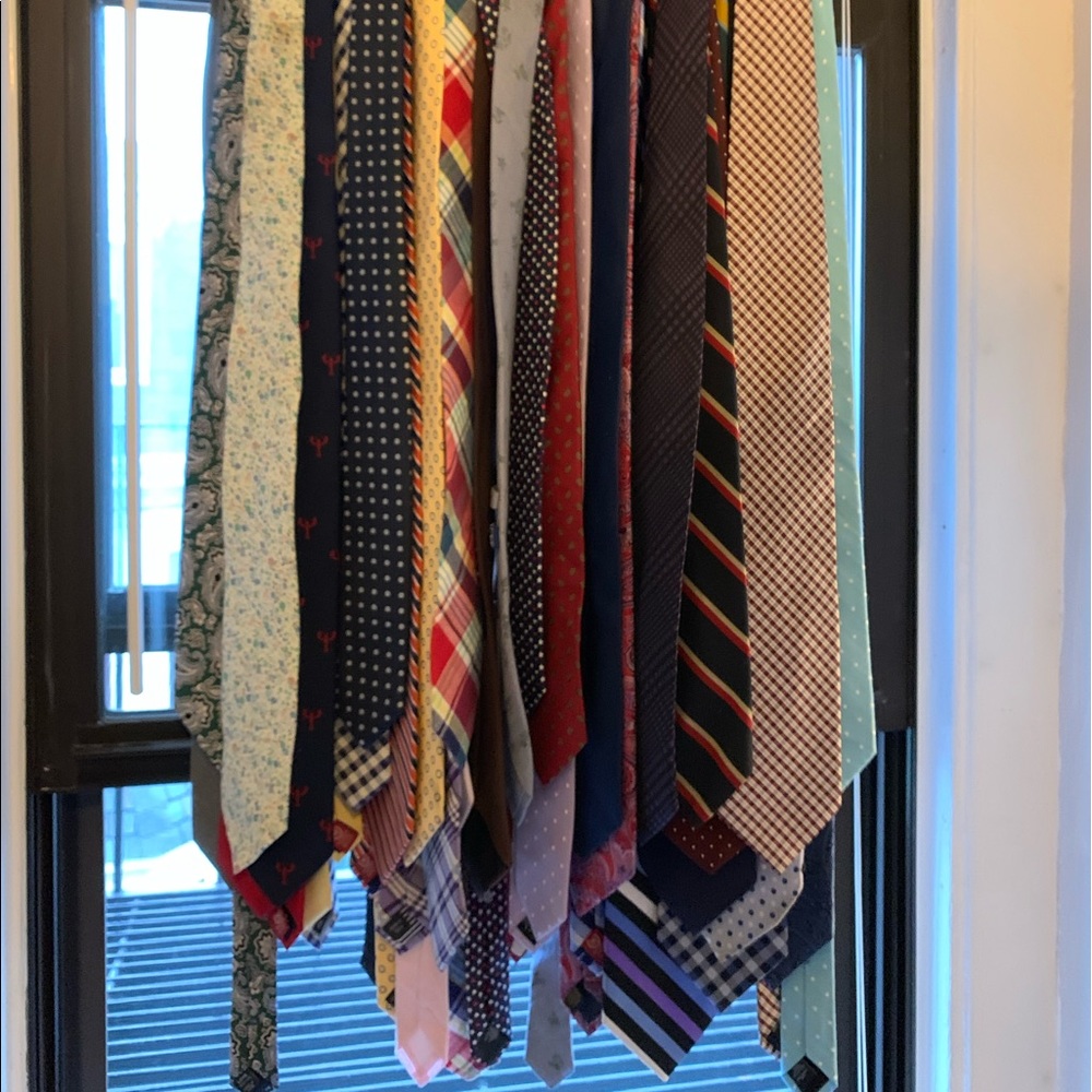 32 Men’s Ties